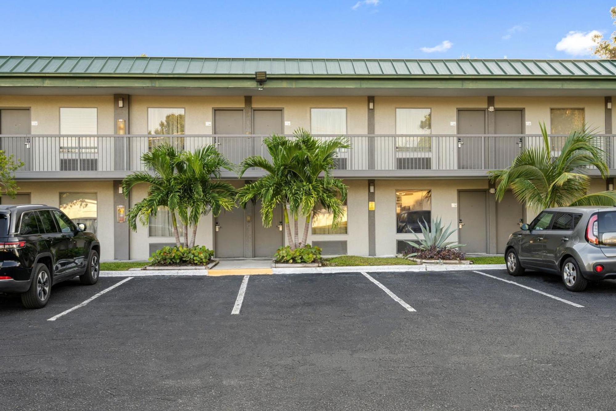 Aparthotel Bay Breeze South Bradenton Exteriér fotografie